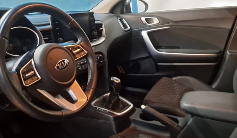 
								XCEED 1.0 T-GDI DRIVE completo									