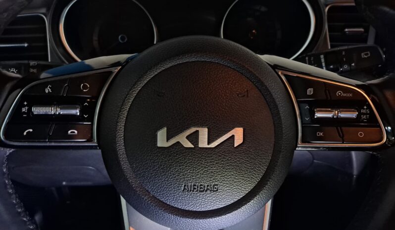 
								KIA XCEED 1.0 T-GDI DRIVE completo									