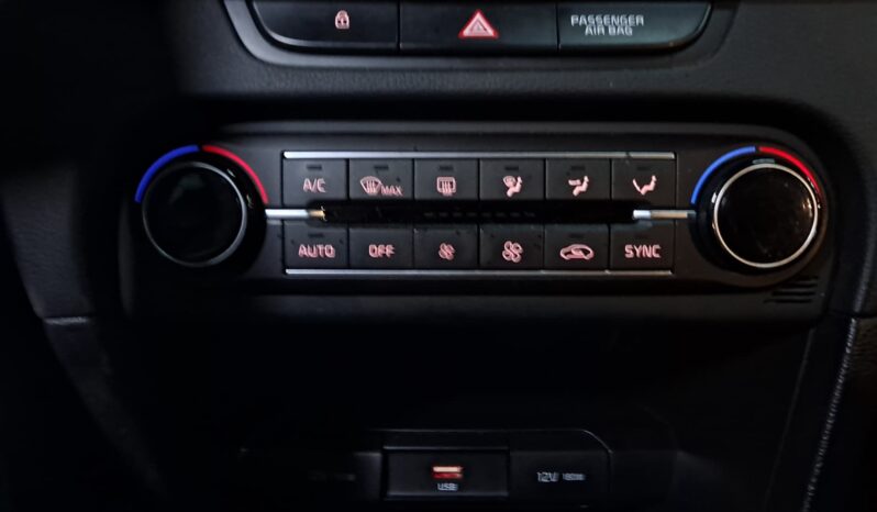 
								KIA XCEED 1.0 T-GDI DRIVE completo									