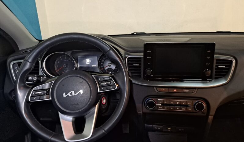 
								KIA XCEED 1.0 T-GDI DRIVE completo									