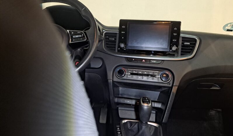 
								KIA XCEED 1.0 T-GDI DRIVE completo									
