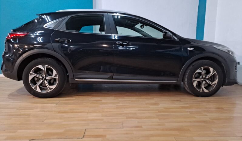 
								KIA XCEED 1.0 T-GDI DRIVE completo									