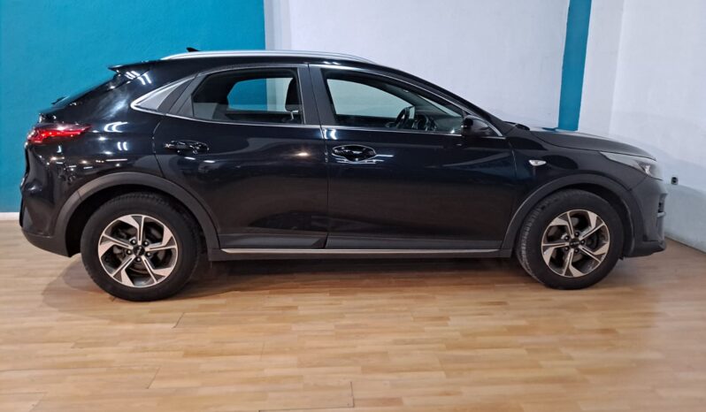 
								KIA XCEED 1.0 T-GDI DRIVE completo									