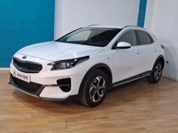
										KIA XCEED 1.0 T-GDI DRIVE completo									