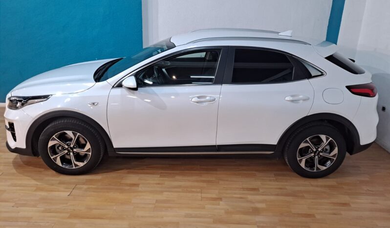
								KIA XCEED 1.0 T-GDI DRIVE completo									