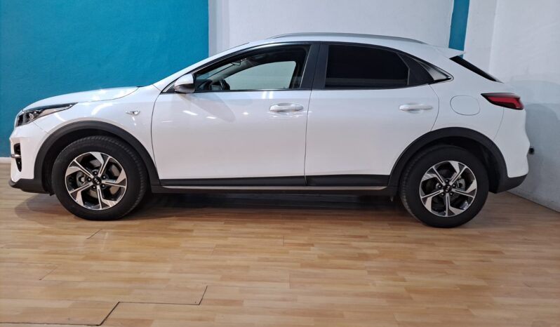 
								KIA XCEED 1.0 T-GDI DRIVE completo									