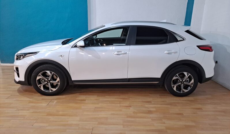 
								KIA XCEED 1.0 T-GDI DRIVE completo									
