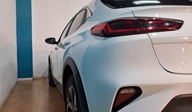 
								KIA XCEED 1.0 T-GDI DRIVE completo									