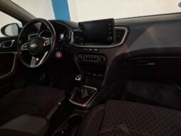 
										KIA XCEED 1.0 T-GDI DRIVE completo									