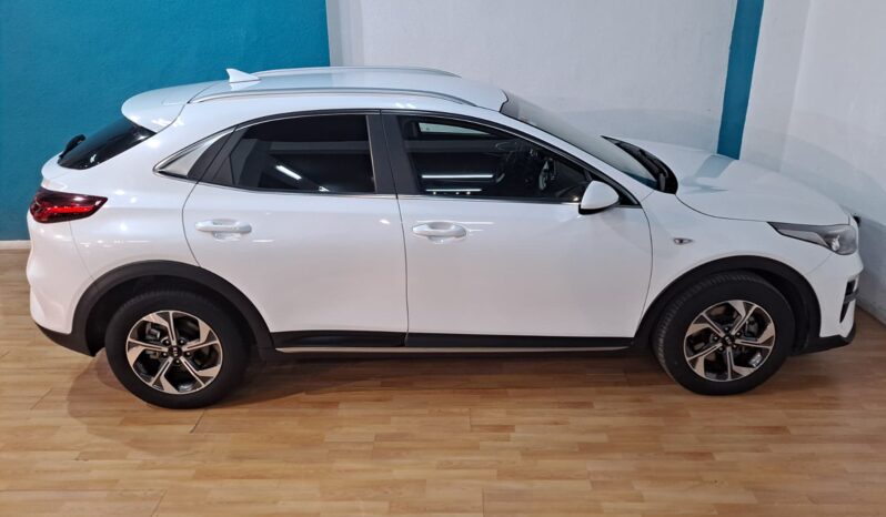 
								KIA XCEED 1.0 T-GDI DRIVE completo									