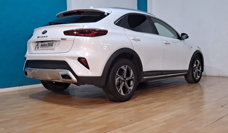
								KIA XCEED 1.0 T-GDI DRIVE completo									