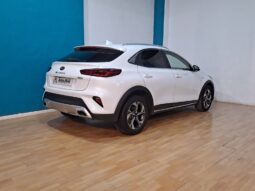 
										KIA XCEED 1.0 T-GDI DRIVE completo									