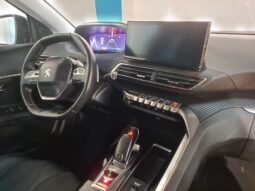 
										PEUGEOT 5008 1.2 S&S ALLURE completo									
