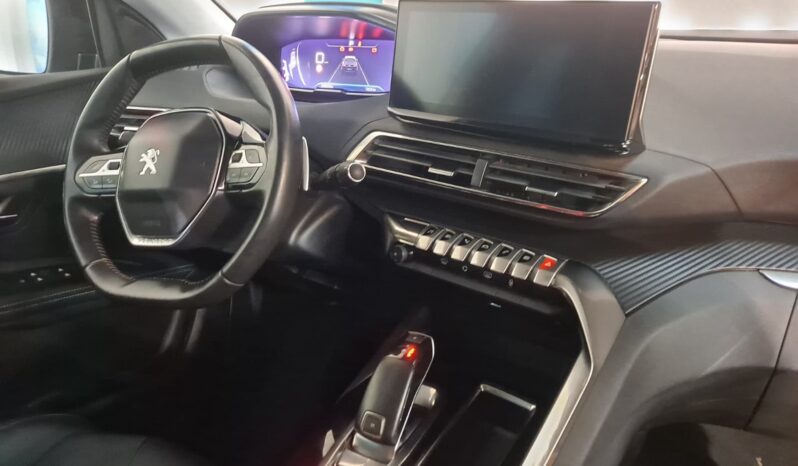 
								PEUGEOT 5008 1.2 S&S ALLURE completo									