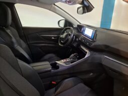 
										PEUGEOT 5008 1.2 S&S ALLURE completo									