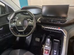 
										PEUGEOT 5008 1.2 S&S ALLURE completo									