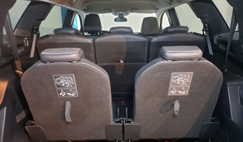 
								PEUGEOT 5008 1.2 S&S ALLURE completo									