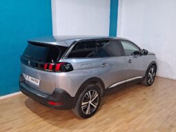 
										PEUGEOT 5008 1.2 S&S ALLURE completo									