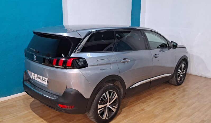 
								PEUGEOT 5008 1.2 S&S ALLURE completo									