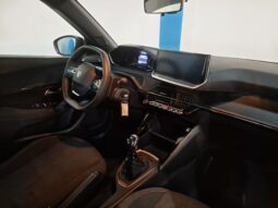 
										PEUGEOT 2008 1.2 STYLE completo									