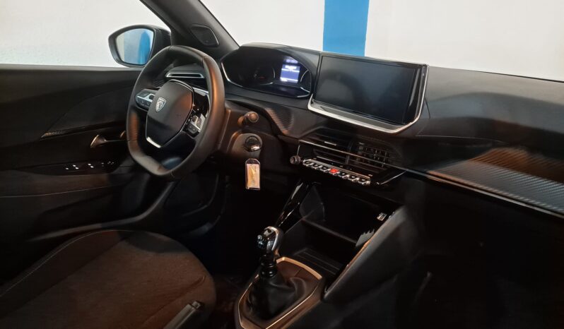 
								PEUGEOT 2008 1.2 STYLE completo									