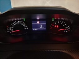 
										PEUGEOT 2008 1.2 STYLE completo									