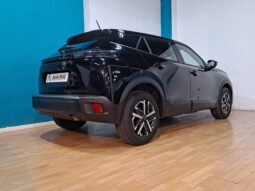 
										PEUGEOT 2008 1.2 STYLE completo									