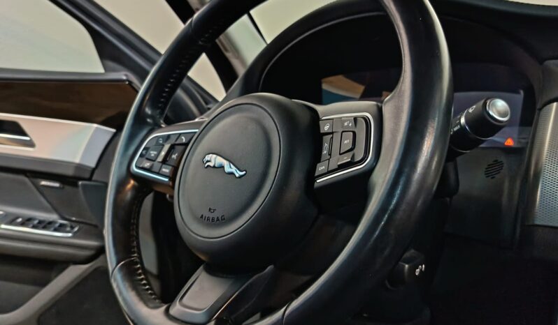 
								JAGUAR XF 2.0 G TDI completo									