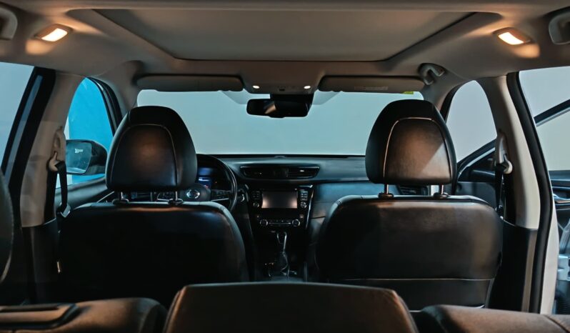 
								NISSAN X-TRAIL 1.3 completo									