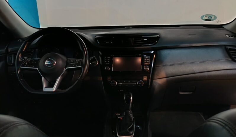 
								NISSAN X-TRAIL 1.3 completo									