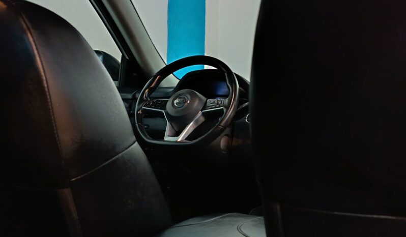 
								NISSAN X-TRAIL 1.3 completo									