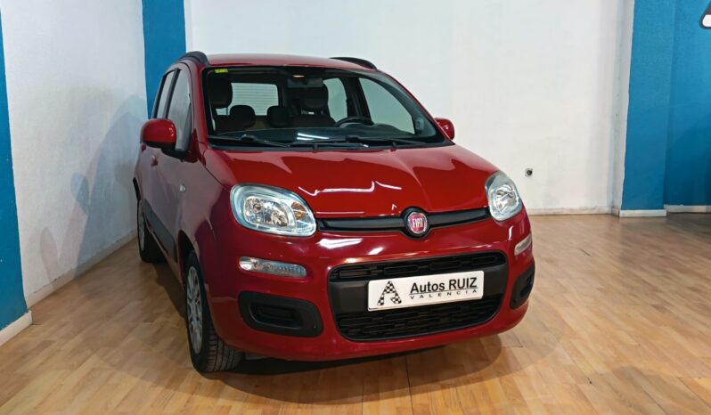 
								FIAT PANDA 1.2 LOUNGE completo									