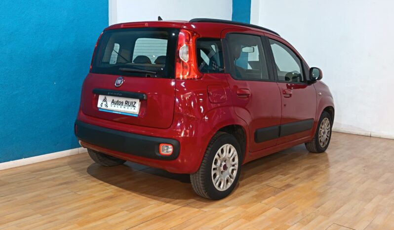 
								FIAT PANDA 1.2 LOUNGE completo									