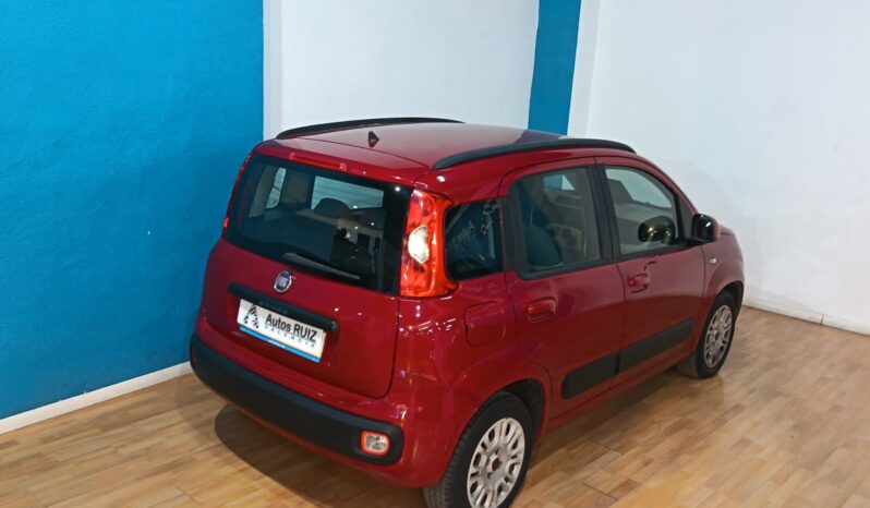 
								FIAT PANDA 1.2 LOUNGE completo									