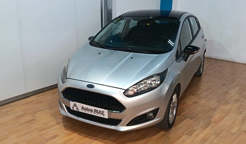 
								FORD FIESTA 1.2 TREND completo									