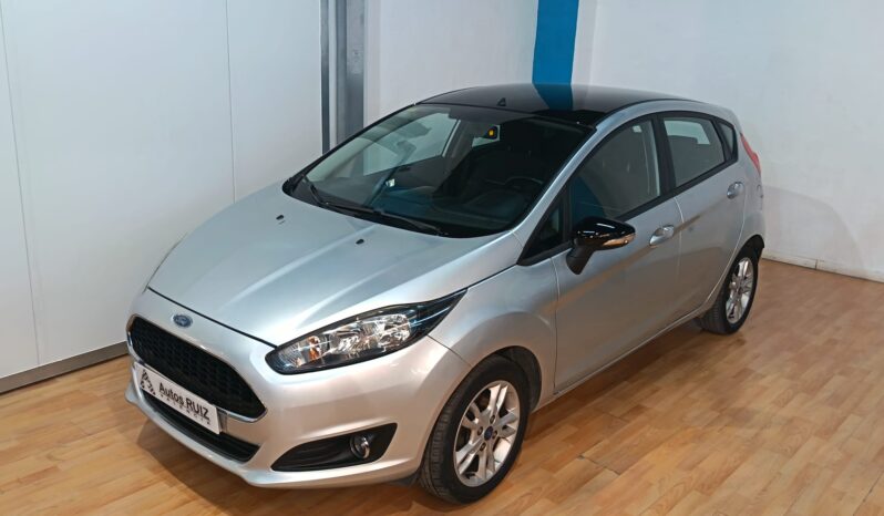 
								FORD FIESTA 1.2 TREND completo									