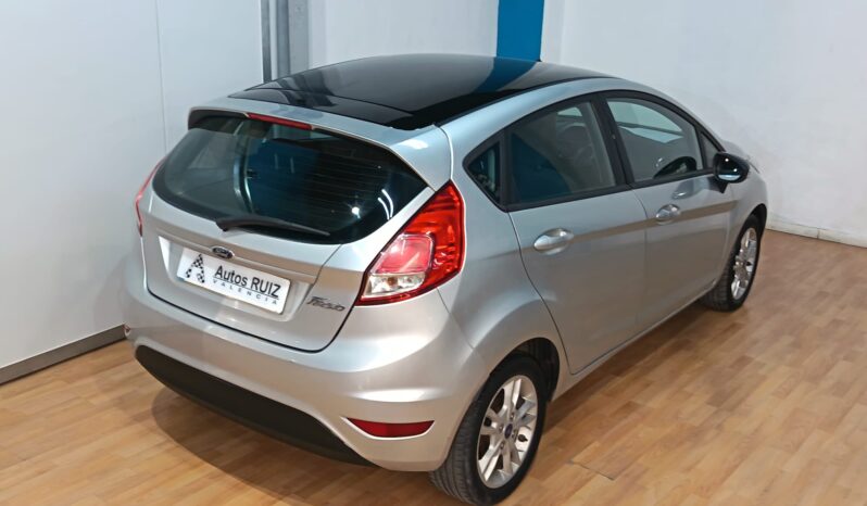 
								FORD FIESTA 1.2 TREND completo									