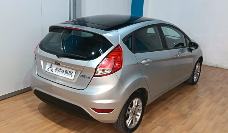 
								FORD FIESTA 1.2 TREND completo									