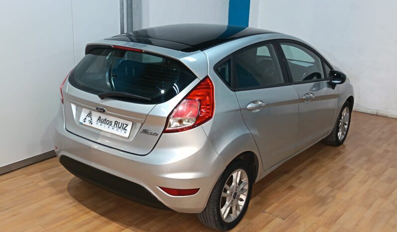 
								FORD FIESTA 1.2 TREND completo									