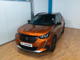 
										PEUGEOT 2008 1.2 ACTIVE completo									