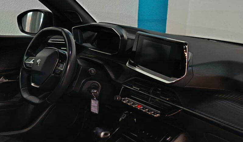 
								PEUGEOT 2008 1.2 ACTIVE completo									
