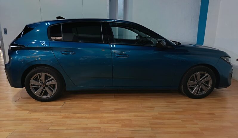 
								PEUGEOT 308 1.2 STYLE completo									