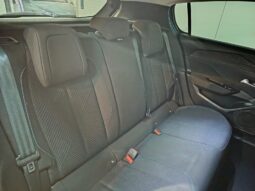 
										PEUGEOT 308 1.2 STYLE completo									