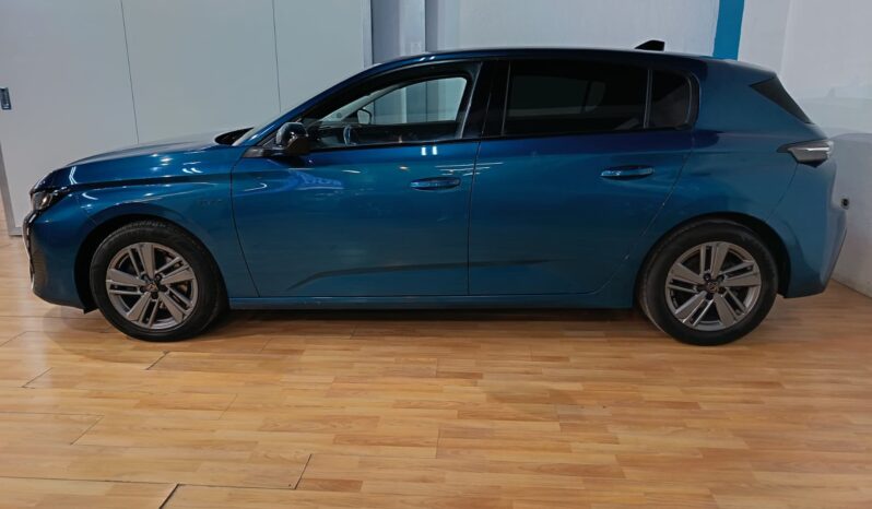 
								PEUGEOT 308 1.2 STYLE completo									
