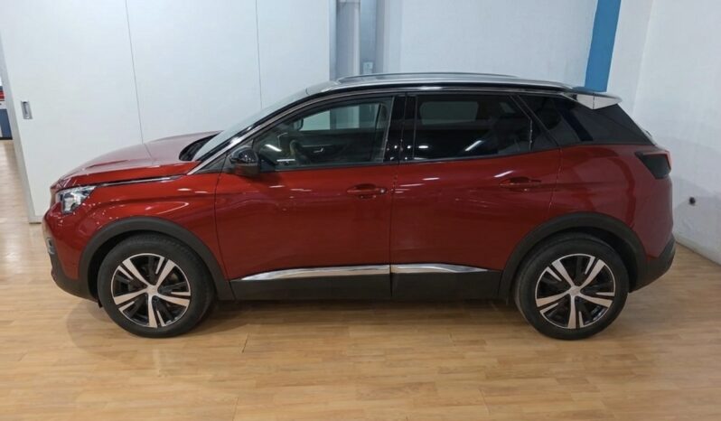 
								PEUGEOT 3008 1.2 ALLURE completo									