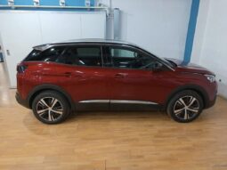 
										PEUGEOT 3008 1.2 ALLURE completo									