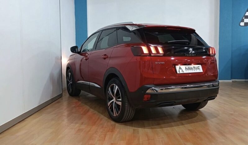 
								PEUGEOT 3008 1.2 ALLURE completo									