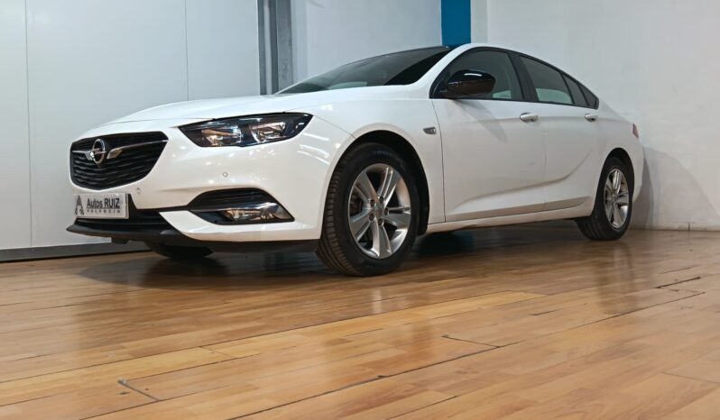 
								OPEL INSIGNIA 1.6 GRAND SPORT completo									