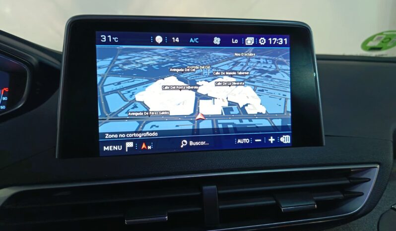 
								PEUGEOT 3008 1.2 ALLURE completo									