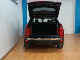 
										PEUGEOT 3008 1.2 ALLURE completo									